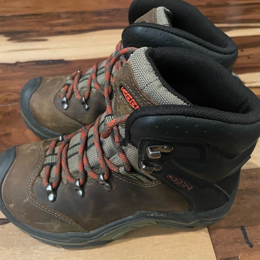 Keen Hiking Boots